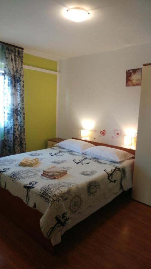 Apartment Tina Traù Esterno foto